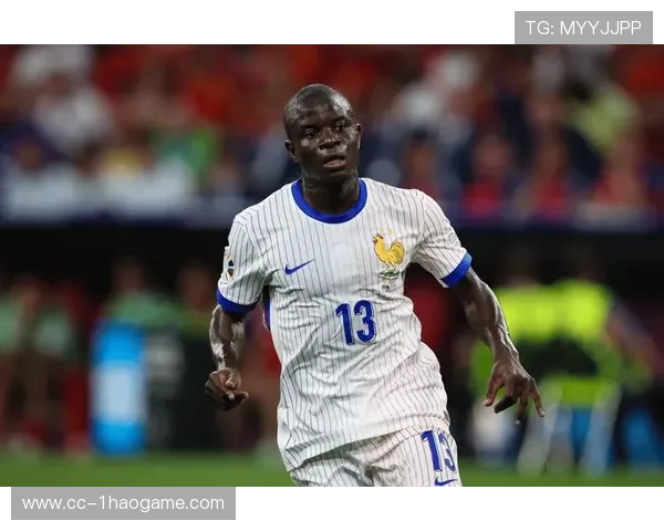 足球球星高清图片精选展现运动员魅力与技术风采 足球球星高清图片精选展现运动员魅力与技术风采